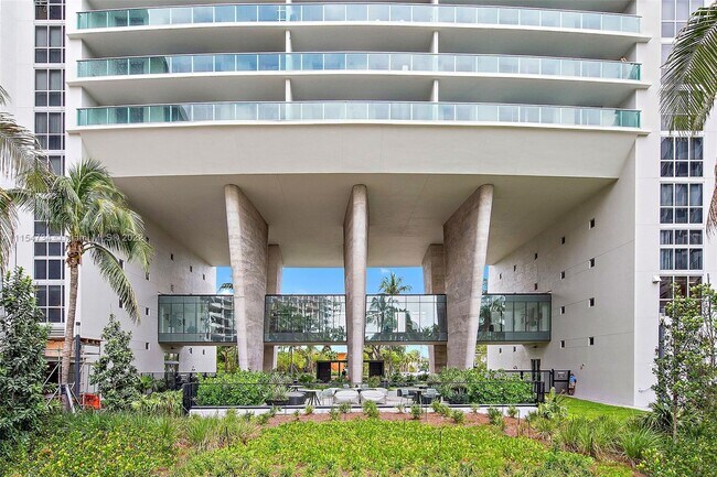 Foto del edificio - 1500 Bay Rd
