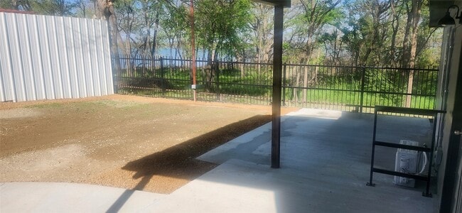 Building Photo - 5280 Atwell Ln