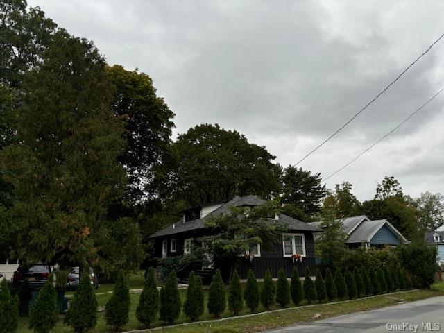 Building Photo - 14 Hasbrouck Ave