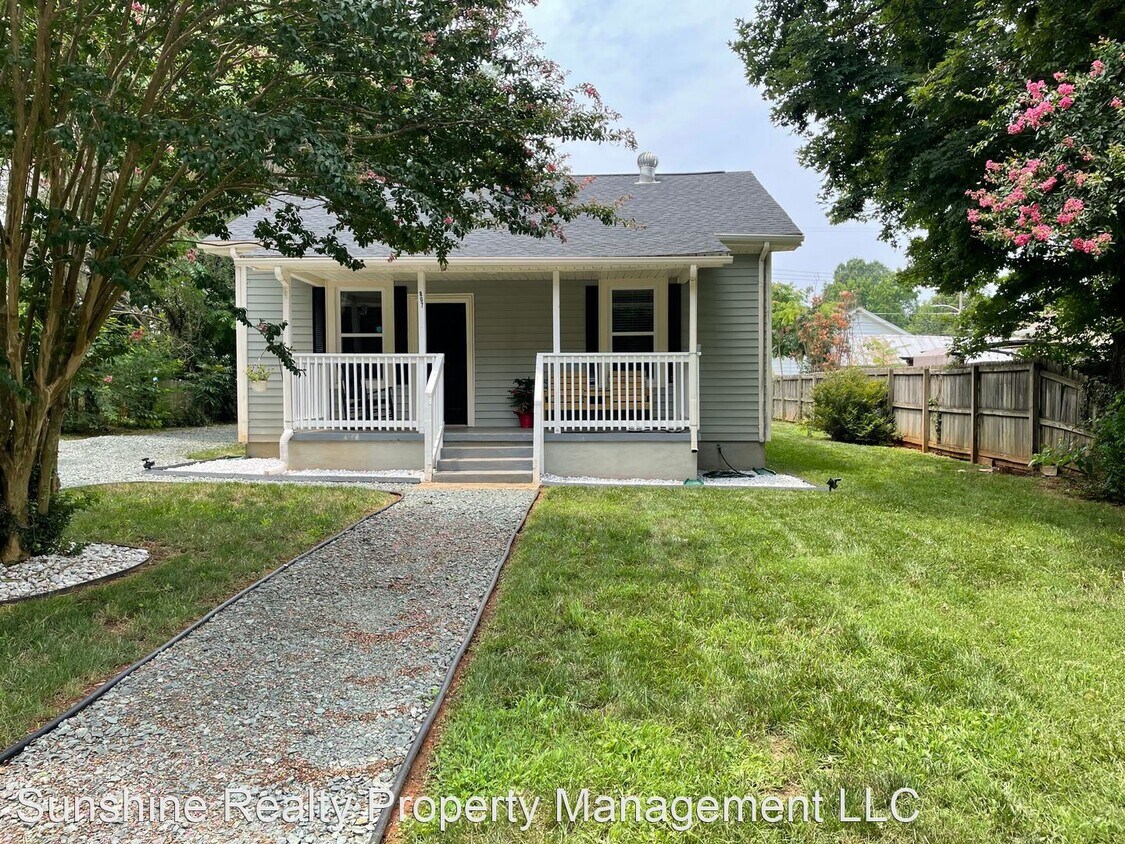 Primary Photo - 3 br, 2 bath House - 807 North Ave