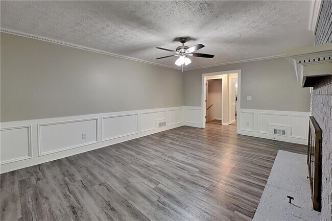 Foto del edificio - 3940 Camrose Pl