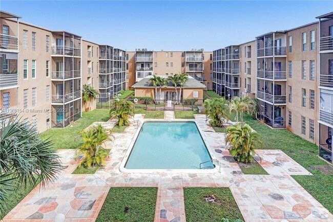 Castle Apartments Lauderhill