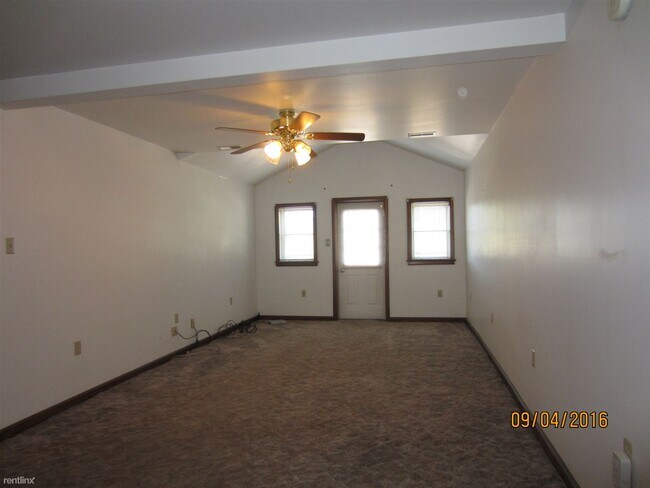 Building Photo - 1 br, 1 bath  - 622 N Garfield Ave Apt 3D