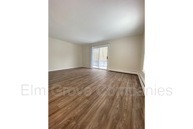 Foto del edificio - 9 Darby Field Common