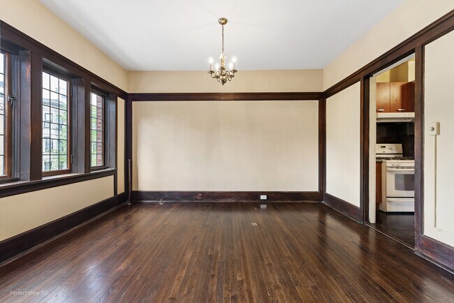 Building Photo - 1372 E 57th St