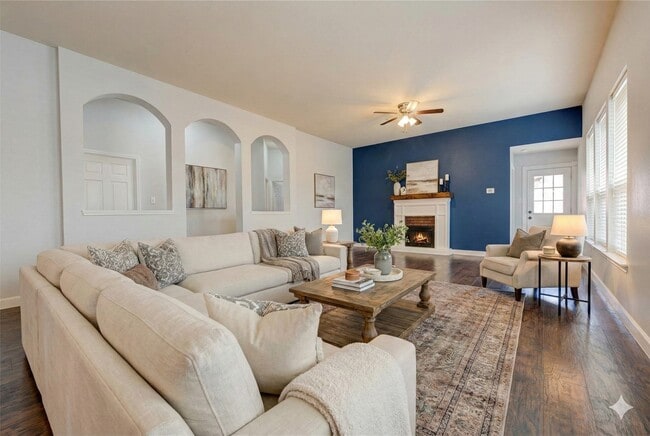 Foto del edificio - 7210 Chasegrove Ln