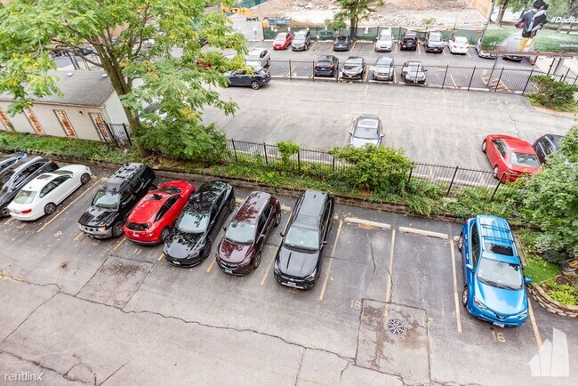 Foto del edificio - 1 br, 1 bath Condo - 1631 S Michigan Ave