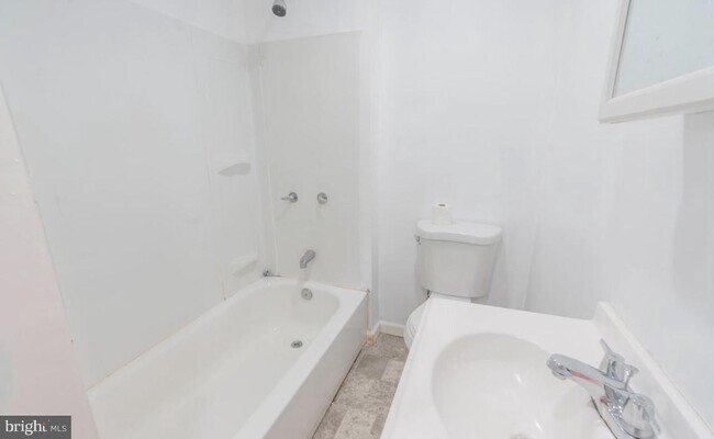 Foto del edificio - 3027 N Warnock St