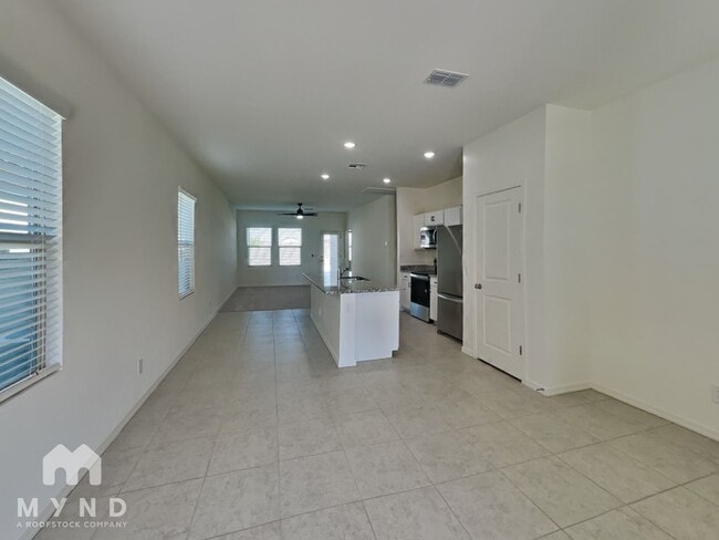 Foto del edificio - 4208 E Reynolds Dr
