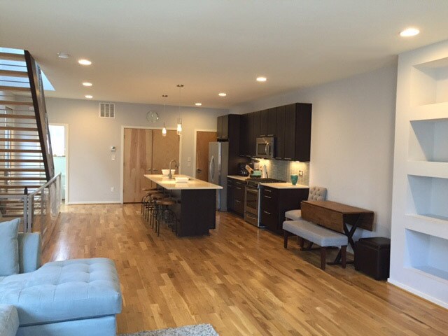 2nd floor looking back to kitchen - 917 Westbrook Drive