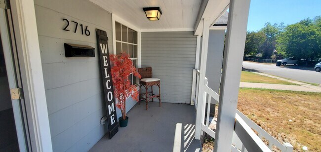 Foto del edificio - 2716 McKenzie Ave