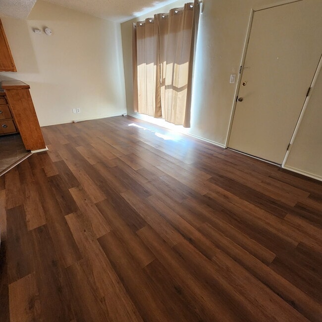 Building Photo - 9826 San Miguel Ave