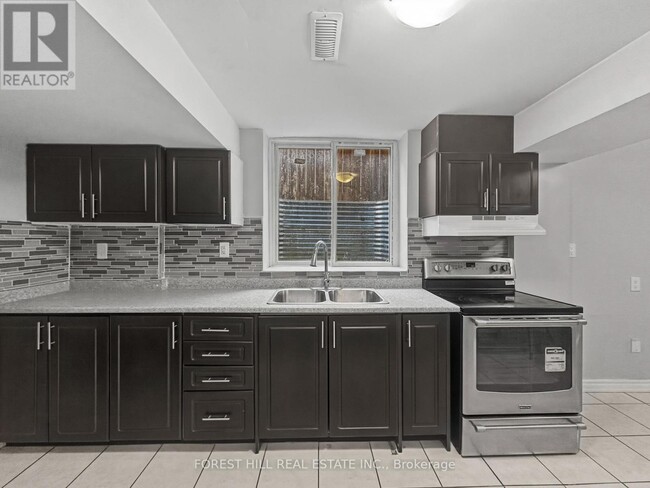 Building Photo - 51 Hadfield Cir