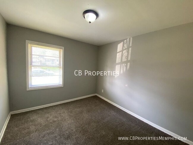 Building Photo - 4034 Rhodes Ave