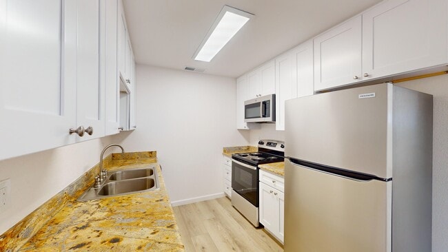Building Photo - Maplewood Apartments