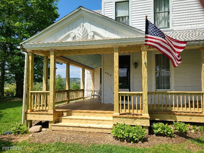Foto del edificio - 6 br, 3 bath House - 6419 County Hwy 18