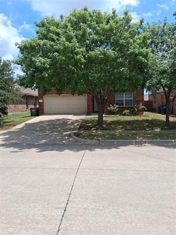 Building Photo - 2053 Meadow Park Dr