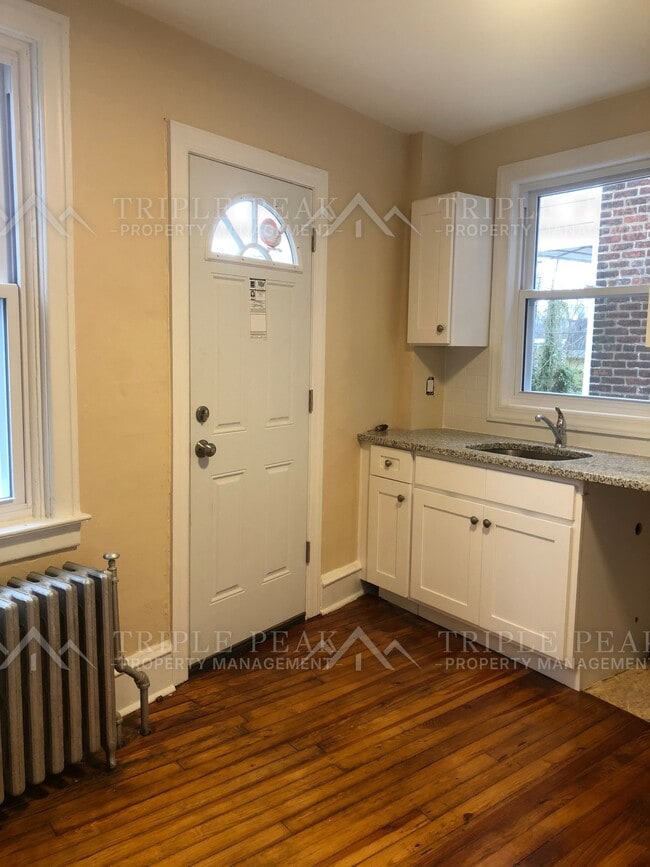 Building Photo - 74 Bartram Ave
