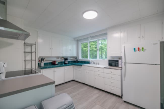 Building Photo - 38 Falmouth Rd