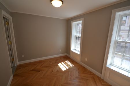 Building Photo - 43 Macdougal St
