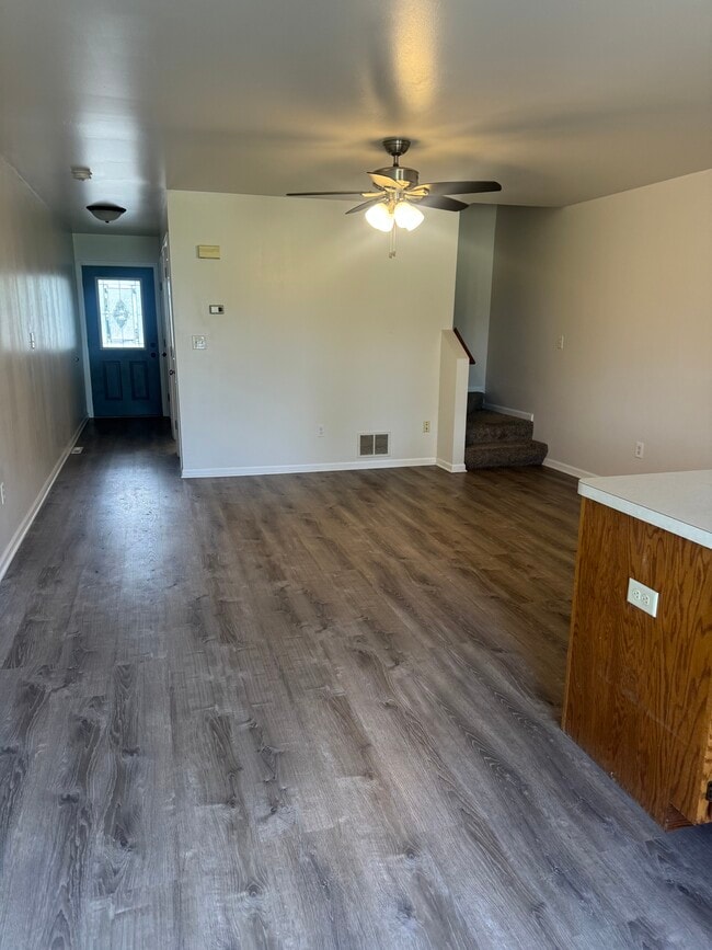 Building Photo - 2364 Cherry Tree Ln