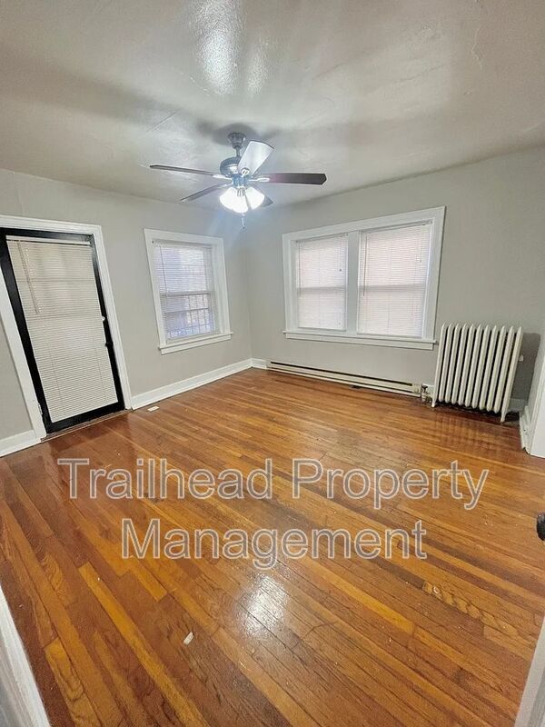Foto del edificio - 4013 Charlotte St