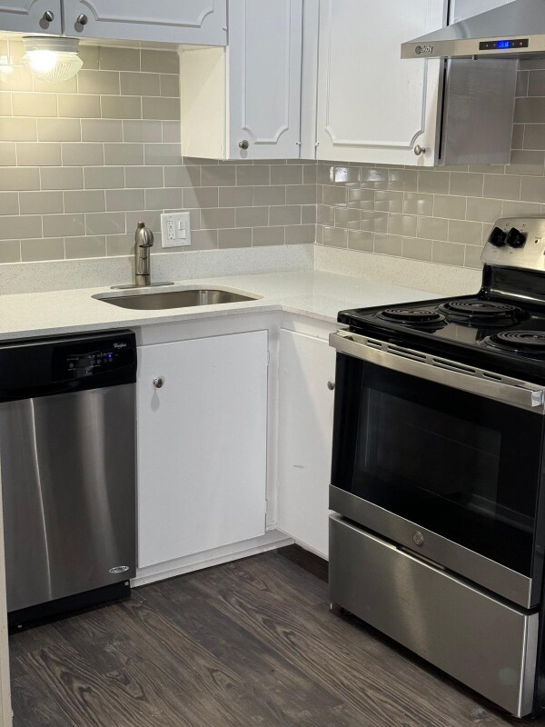 Building Photo - 672 S 42nd St