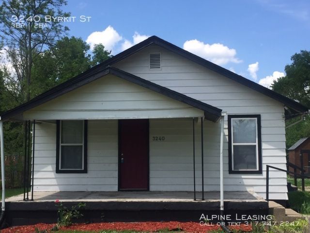 Primary Photo - SW Indy/Sunshine Gardens 3BR/2BA House!