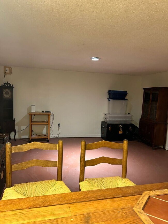Building Photo - 2 br, 1 bath House - 40 Webster Court U:40...
