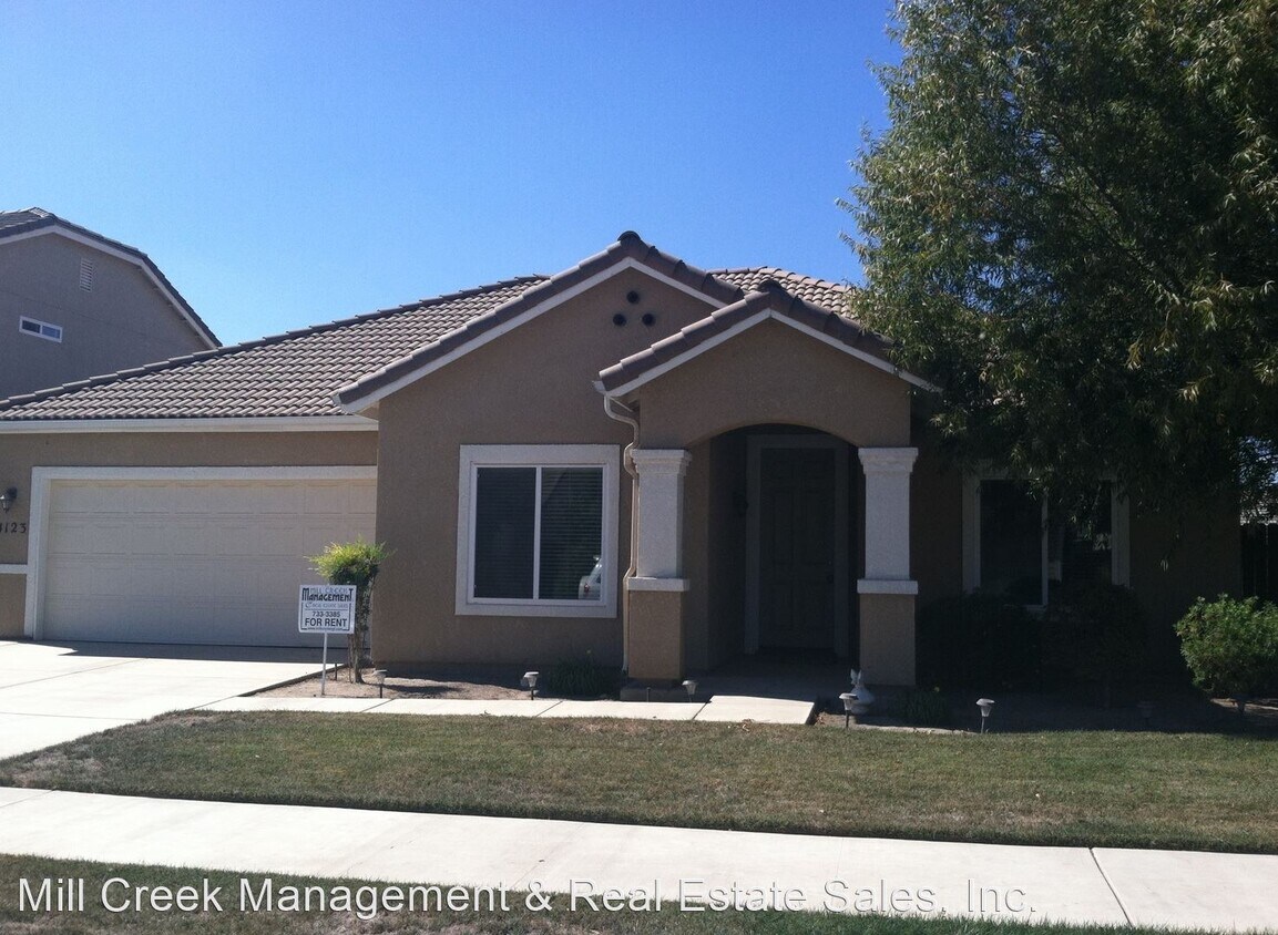 Foto principal - 3 br, 2 bath House - 4123 S. Oak View