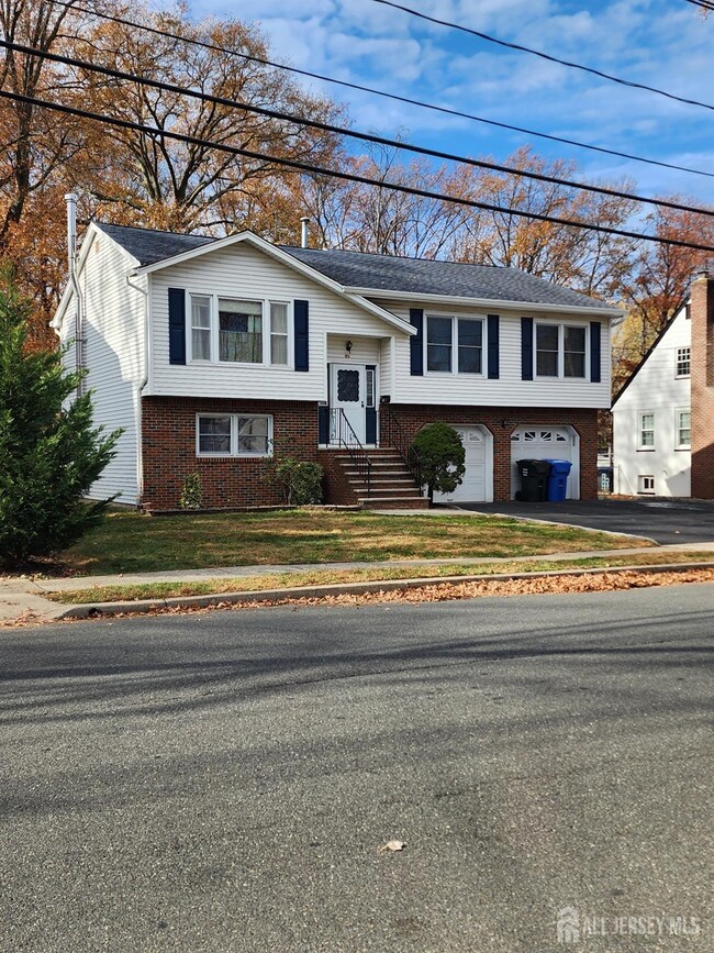 Building Photo - 71 Amherst Ave