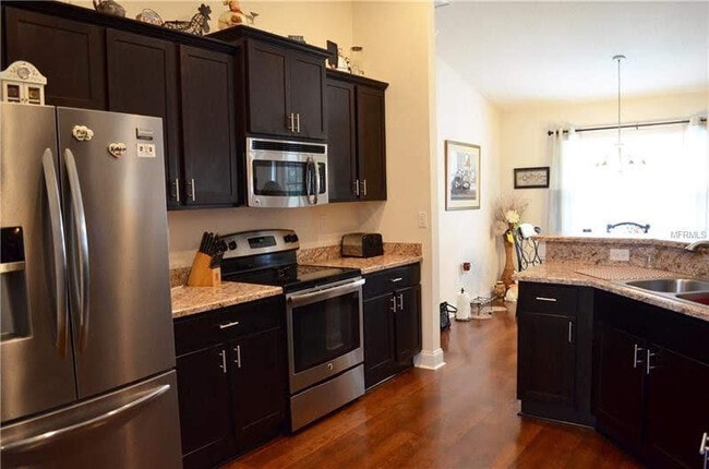Building Photo - 702 Cinnamon Fern Ln