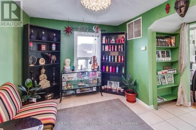 Building Photo - 2538 Weston Rd