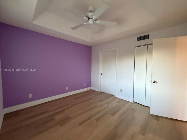 Foto del edificio - 9907 Westwood Dr