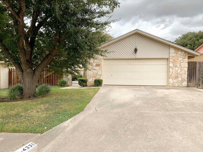 Building Photo - 2 br, 2 bath House - 4331 Putting Green