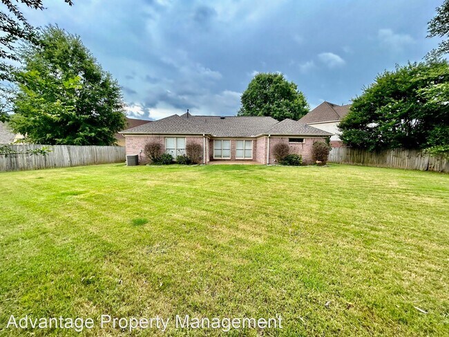 Building Photo - 3 br, 2 bath House - 1284 Valley Run Cv.