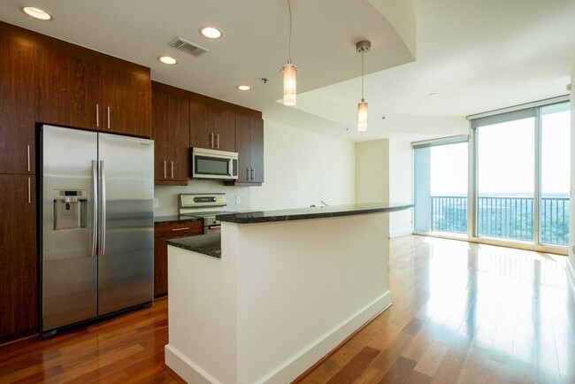 Building Photo - 1080 Peachtree St NE