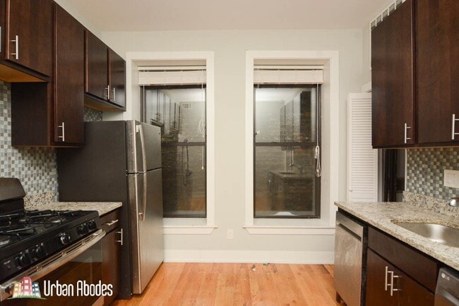 Foto del edificio - 622 W Oakdale Ave