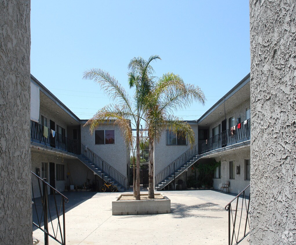 348 - 358 E 17th St - 348-358 E 17th St