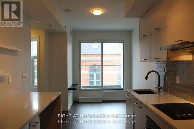 Photo du bâtiment - 106 Dovercourt Rd