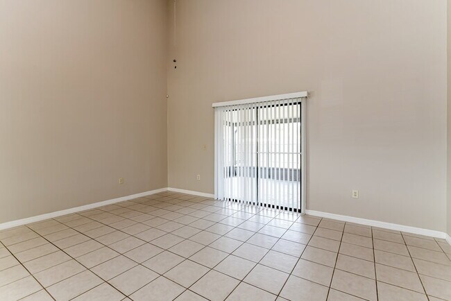Foto del edificio - 116 Whitehall Way