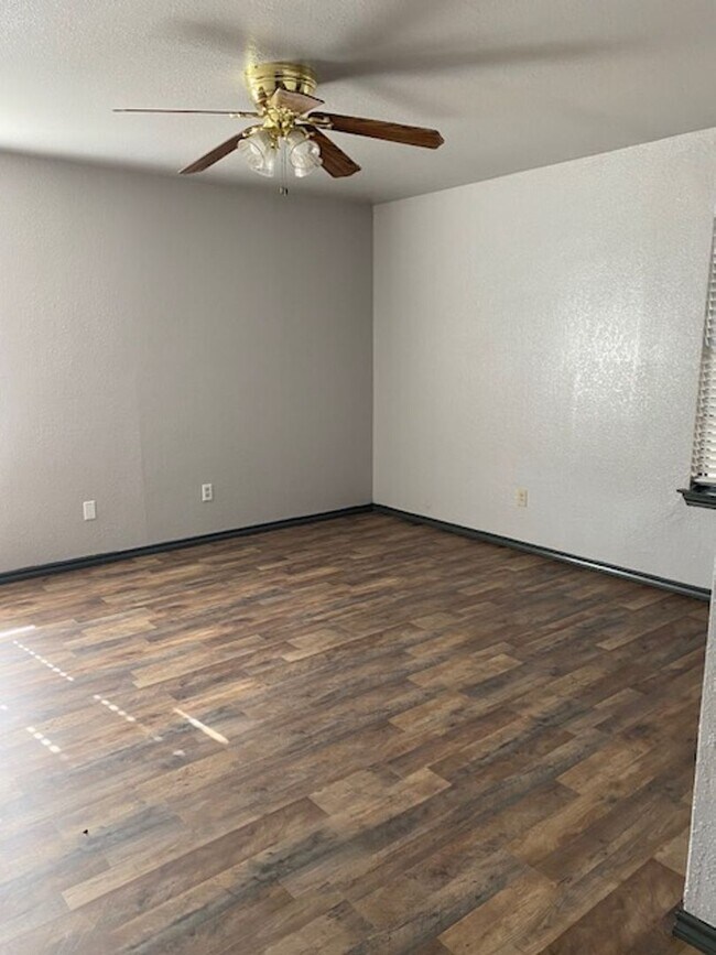 Foto del edificio - 3160 CR 2152- Caddo Mills House on 10 acres