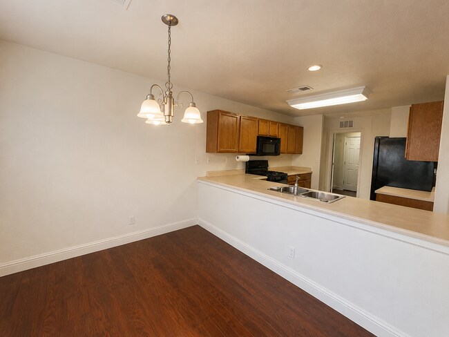 Foto del edificio - 3290 N Vista Ave