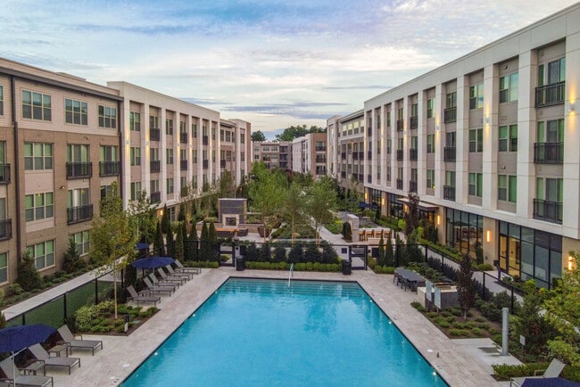 Building Photo - Hanover Crossing