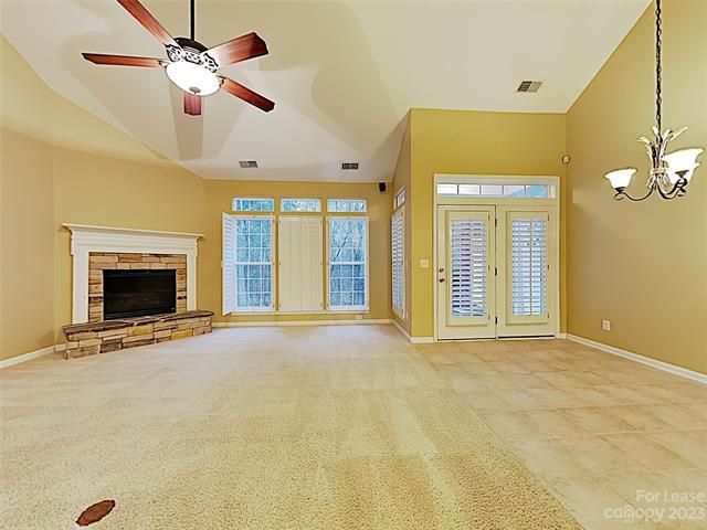 Building Photo - 9624 Sunset Grove Dr