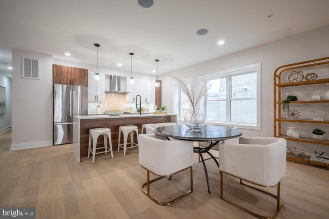Foto del edificio - 615 Irving St NW