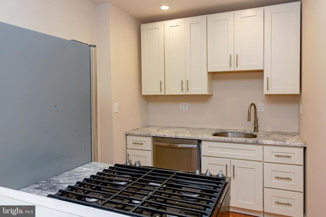 Foto del edificio - 2213 Pine St