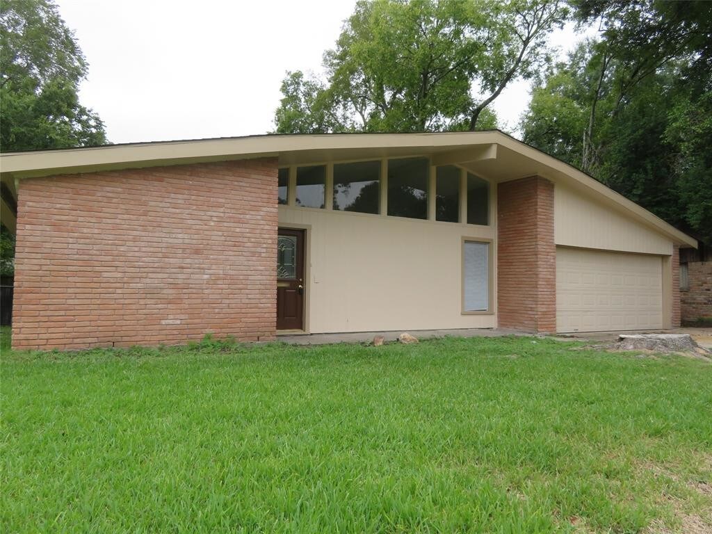 Foto principal - 8615 Shadow Crest St