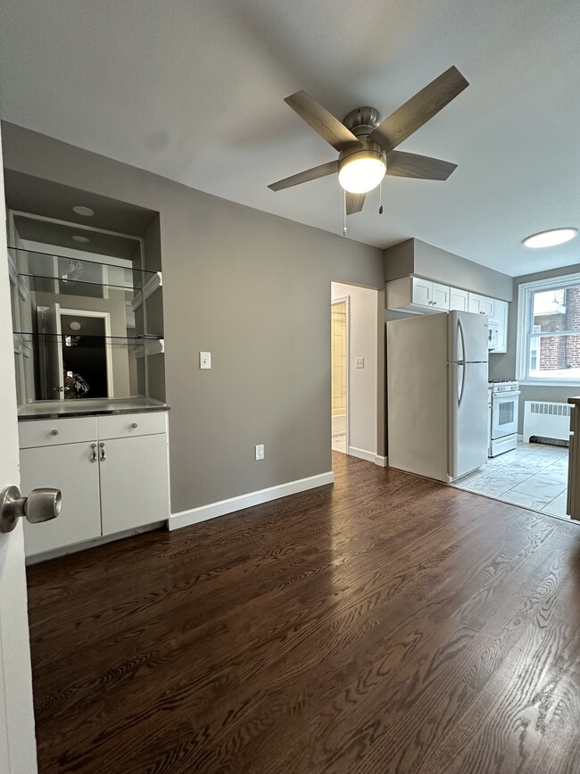 Dining Room - 6155 N 11th St