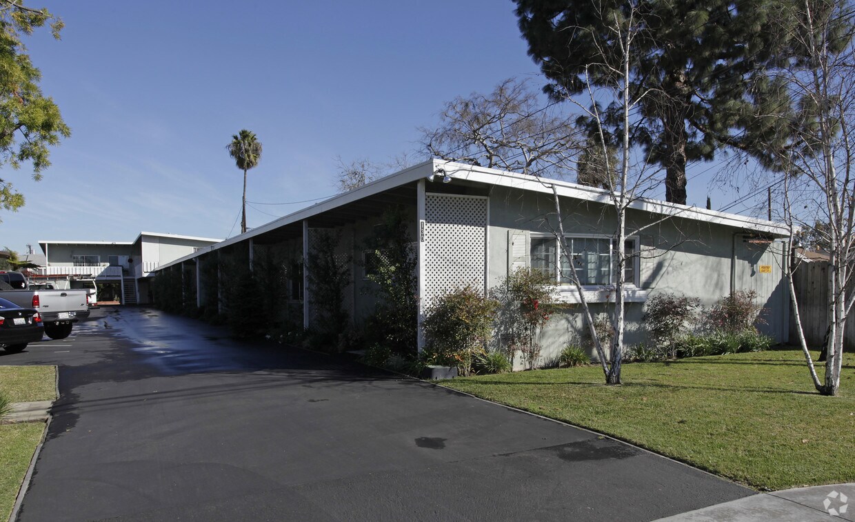 Foto principal - 130 E 20th St